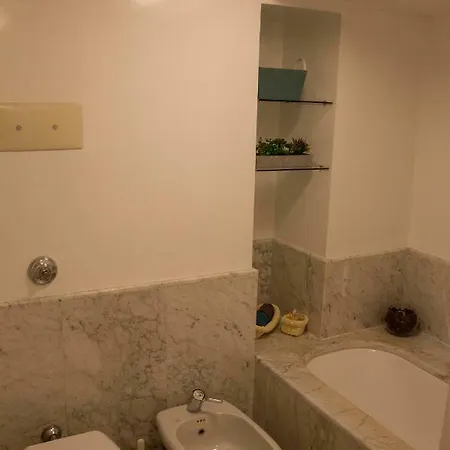 A Casa Di Davide كومو